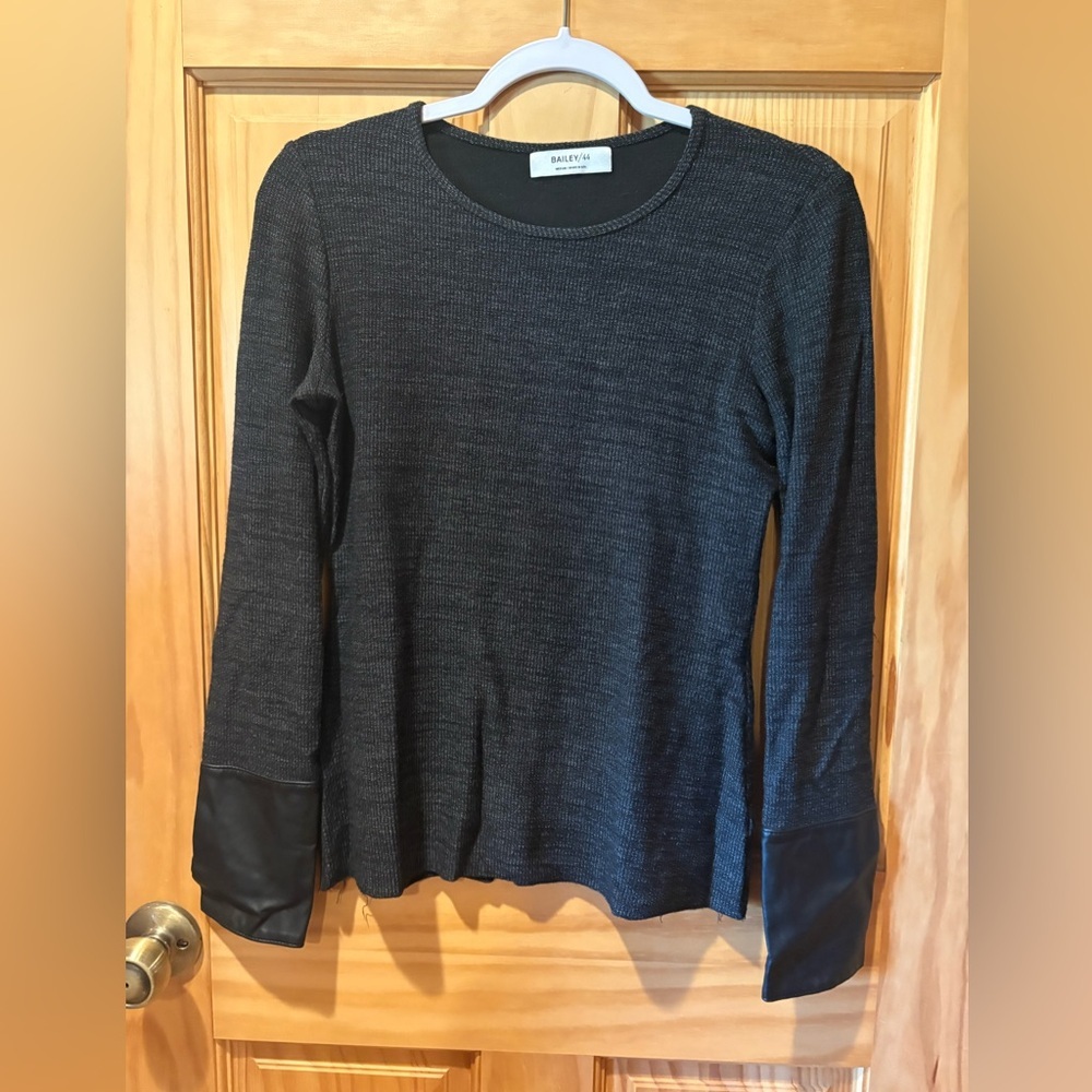 Bailey 44 “Mr. Brown" mixed-media knit top gray black size M